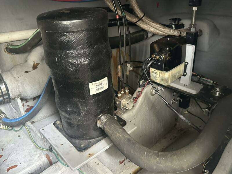 2009 Meridian 441 Sedan