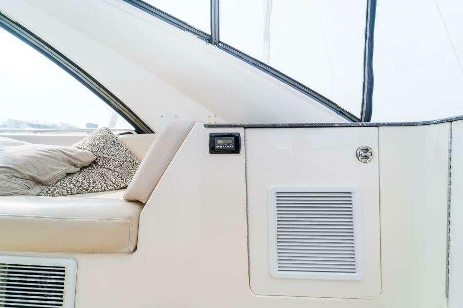 2009 Meridian 441 Sedan