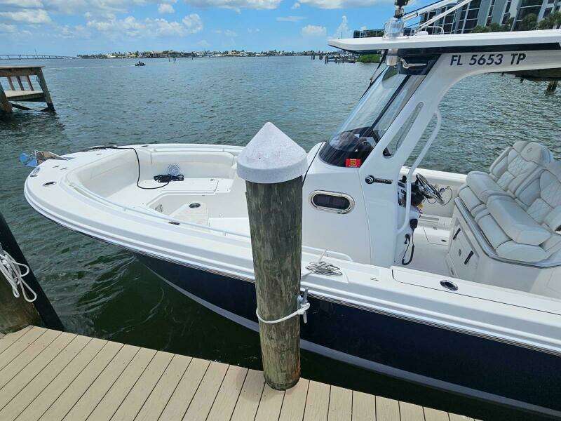 2023 Edgewater 262CC