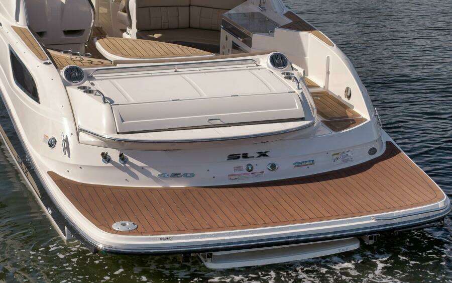 2016 Sea Ray 350 SLX
