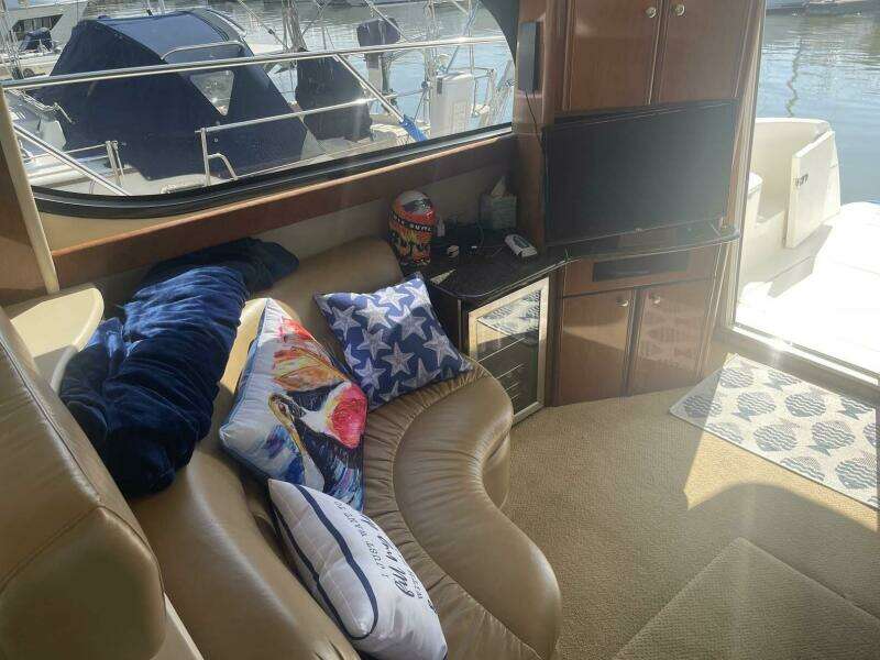 2006 Meridian 411 Sedan