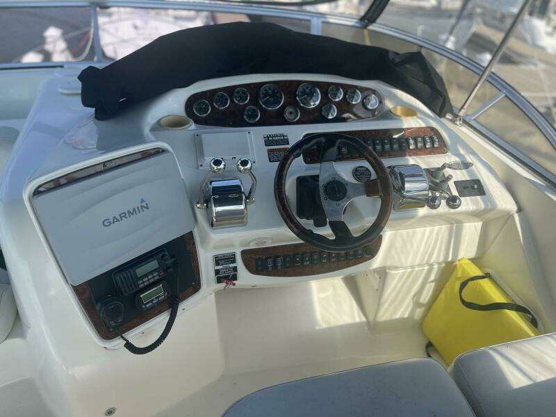 2006 Meridian 411 Sedan