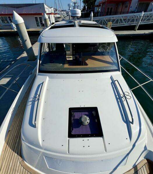 2018 Nimbus 365 Coupe