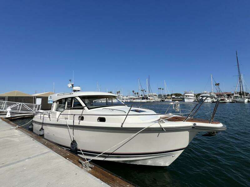 2018 Nimbus 365 Coupe