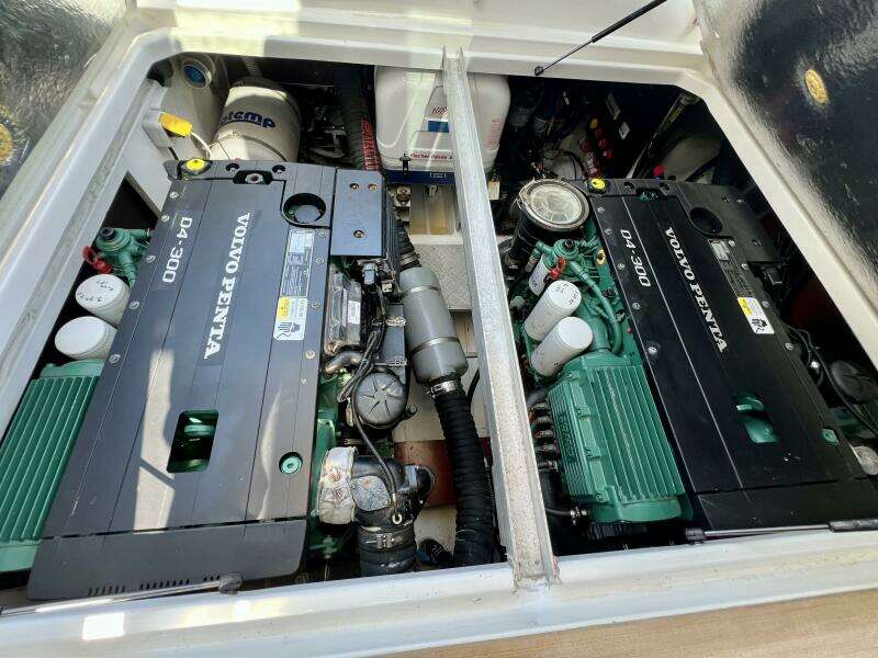 2018 Nimbus 365 Coupe