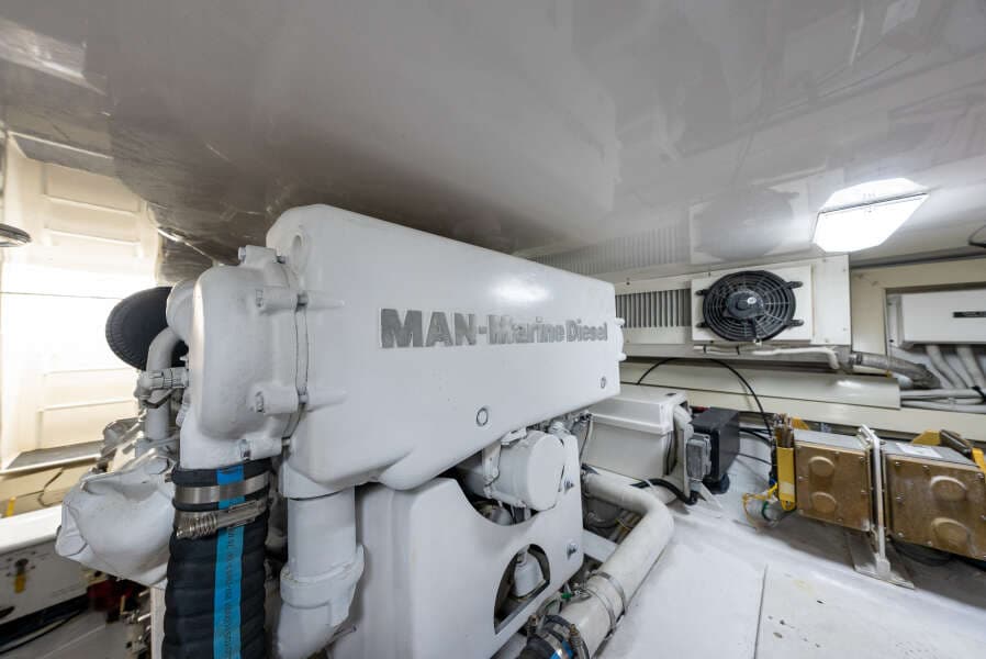 2003 Viking 45 Convertible Big Sky