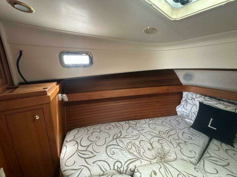 2002 Mainship Pilot 34