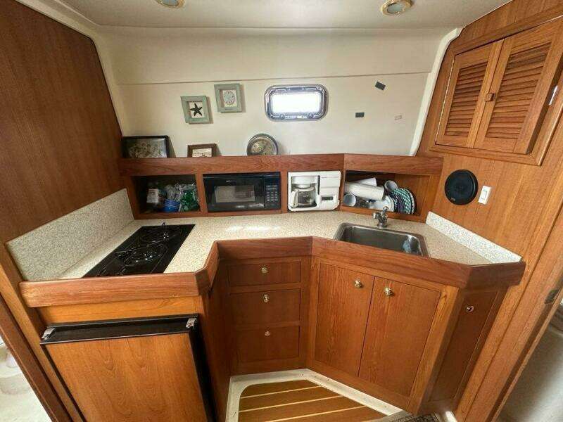 2002 Mainship Pilot 34