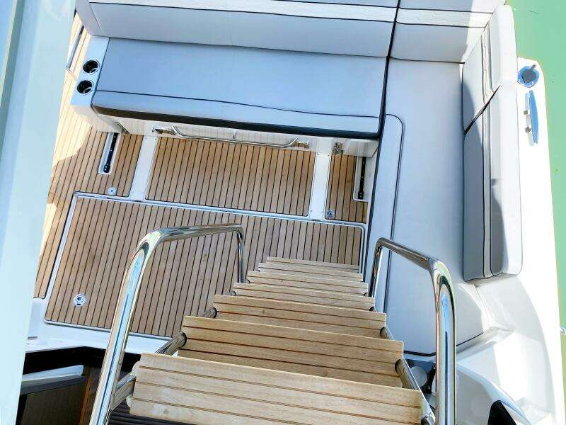 2024 Jeanneau Merry Fisher 1095 Fly