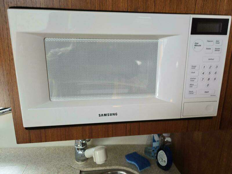 2001 Tiara Yachts 3800 Express