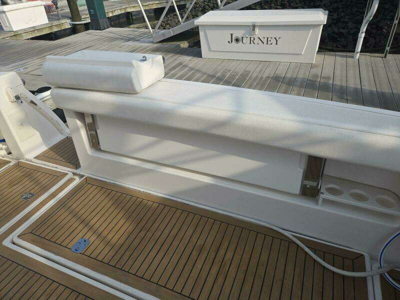 2001 Tiara Yachts 3800 Express