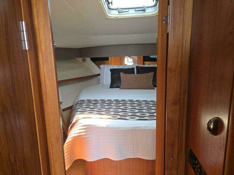 2001 Tiara Yachts 3800 Express
