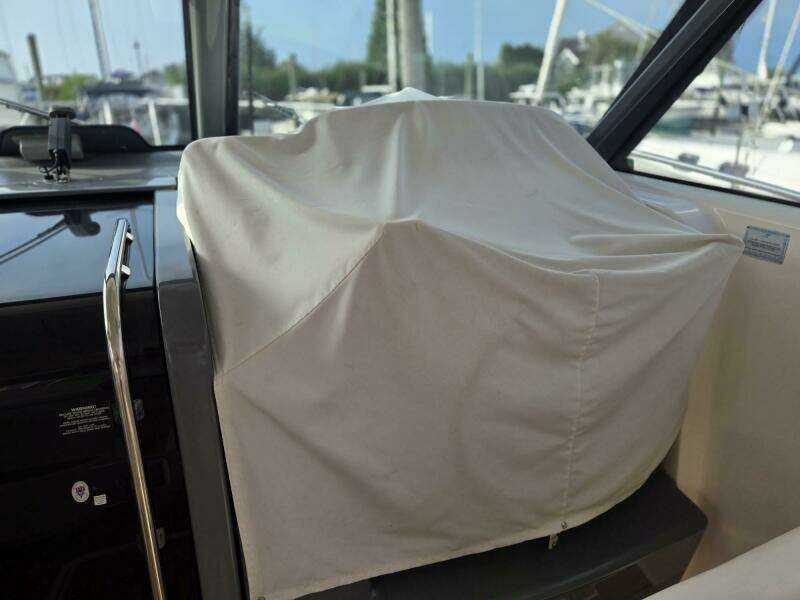 2001 Tiara Yachts 3800 Express