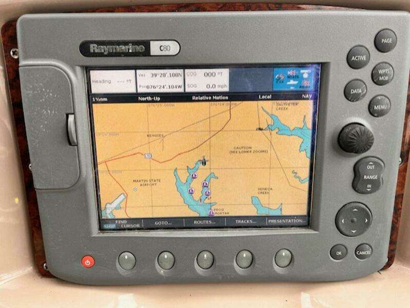 2003 Sea Ray 300 Sundancer