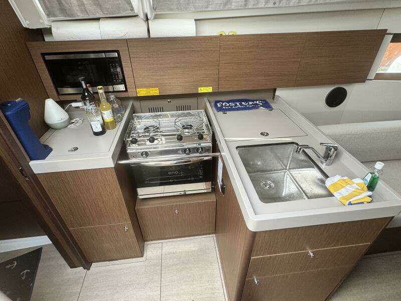 2023 Beneteau Oceanis 38.1