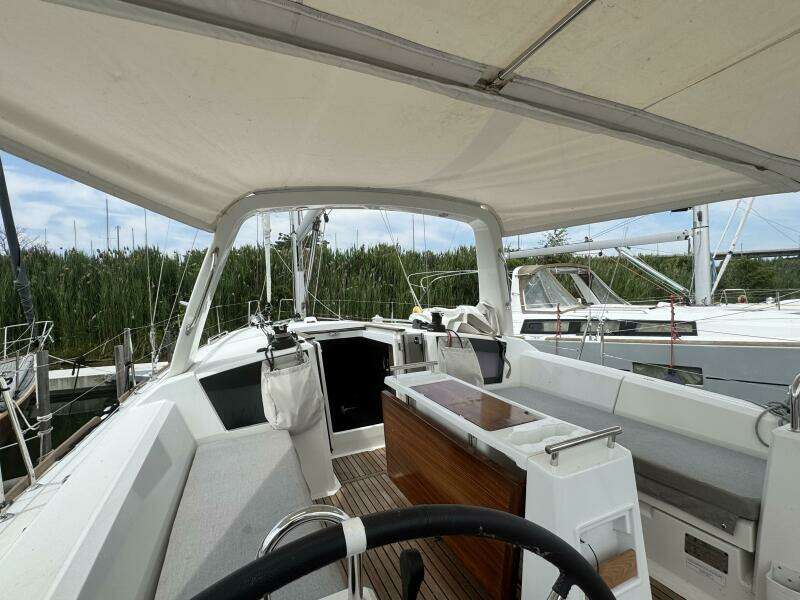 2023 Beneteau Oceanis 38.1
