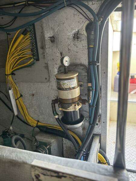 2002 Silverton 42 Convertible