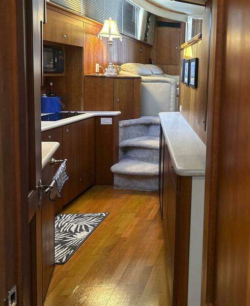 2002 Silverton 42 Convertible