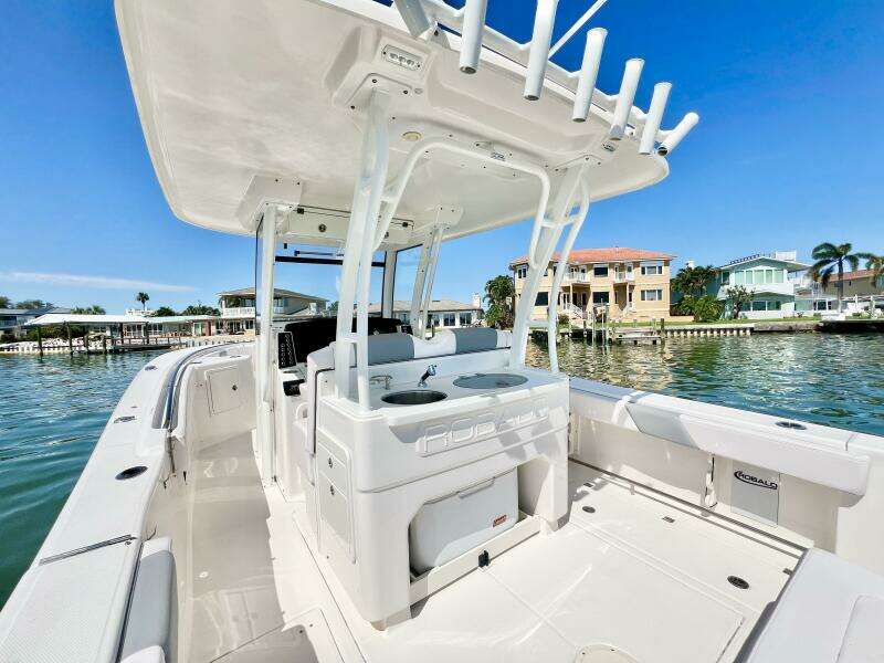 2020 Robalo R302