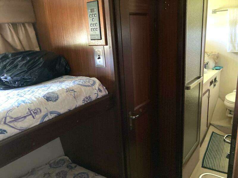 1985 Hatteras Sport Fish