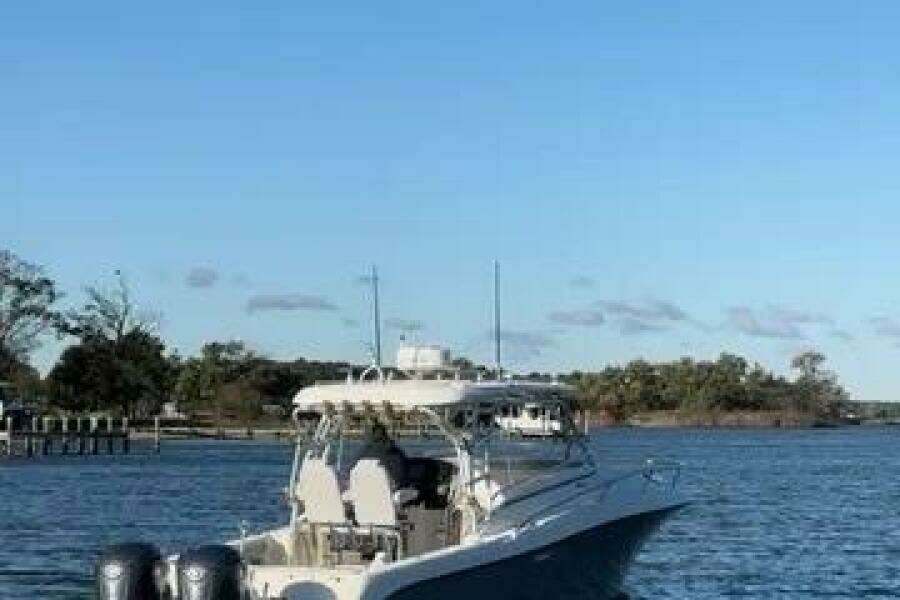 2005 Hydra-Sports 33VX