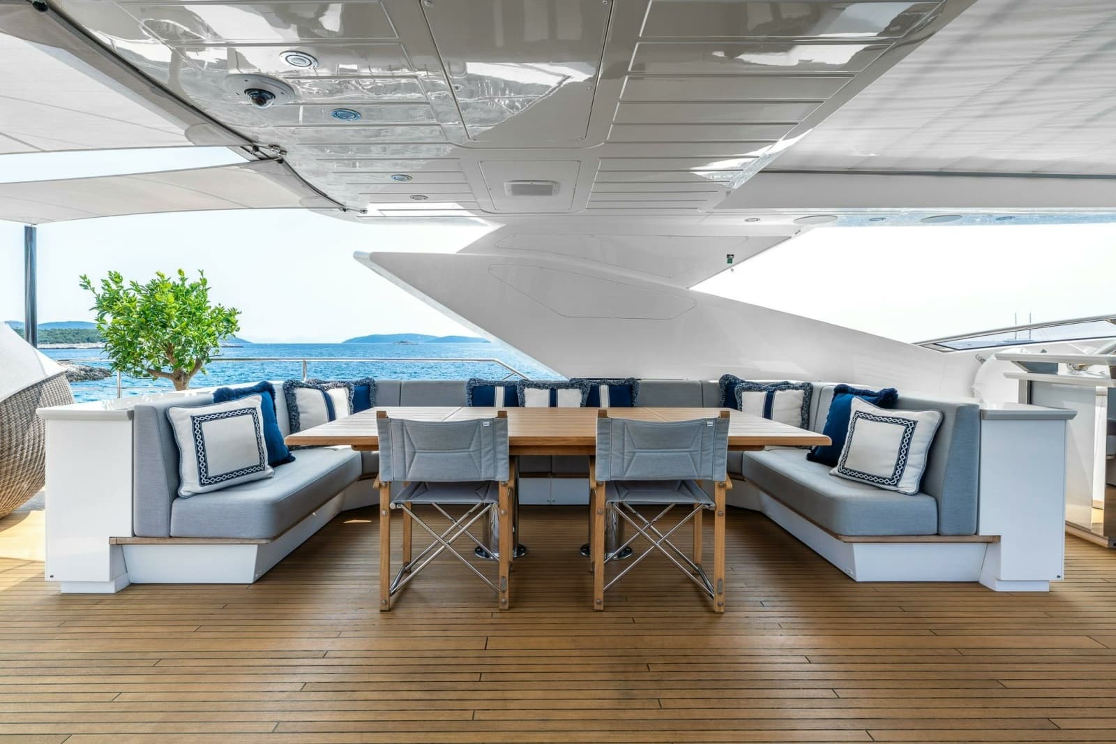 2020 Sunseeker Sunseeker 116 Yacht