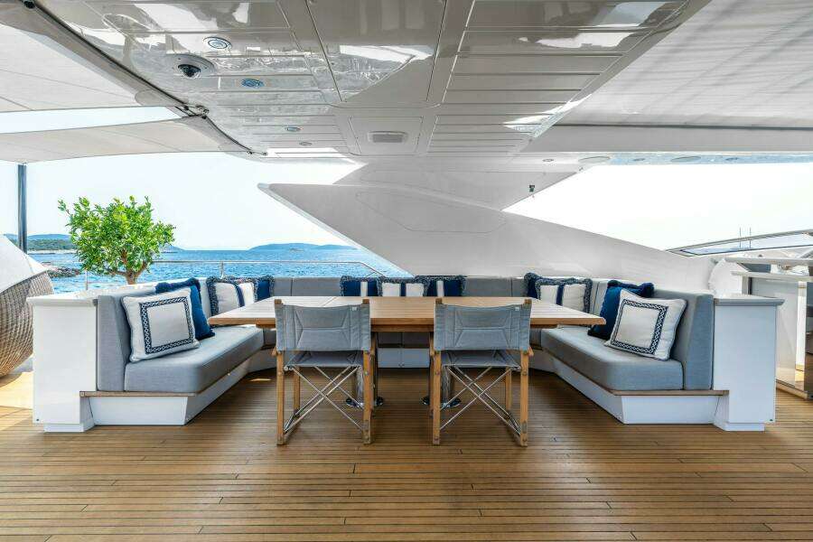 2020 Sunseeker Sunseeker 116 Yacht