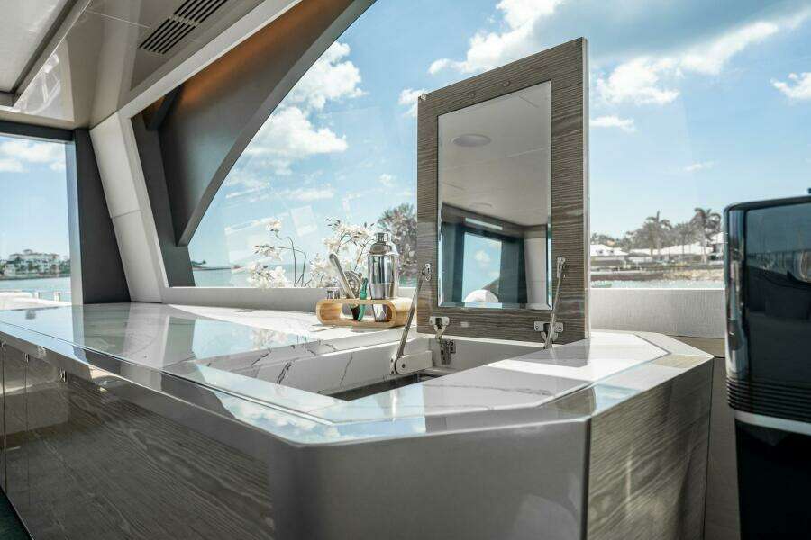 2021 Ocean Alexander 27 Explorer