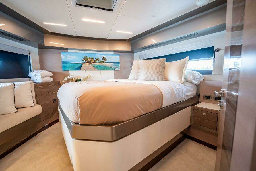 2021 Ocean Alexander 27 Explorer