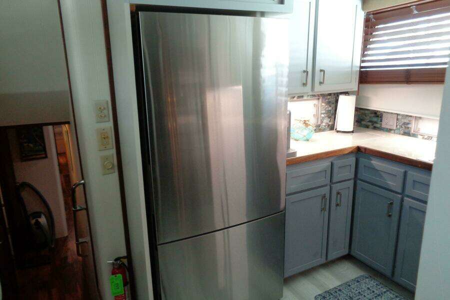 1987 Hatteras 70 Cockpit Motor Yacht