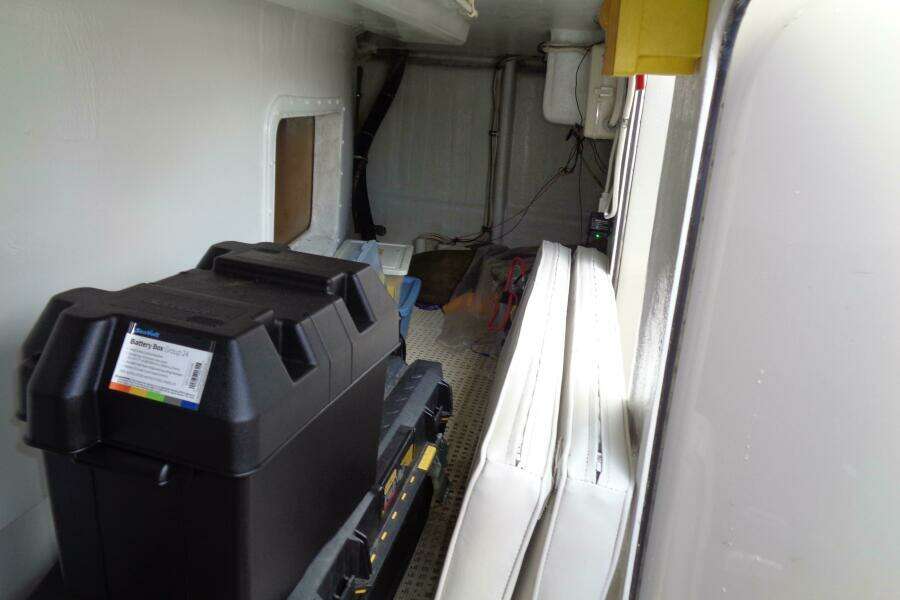 1987 Hatteras 70 Cockpit Motor Yacht