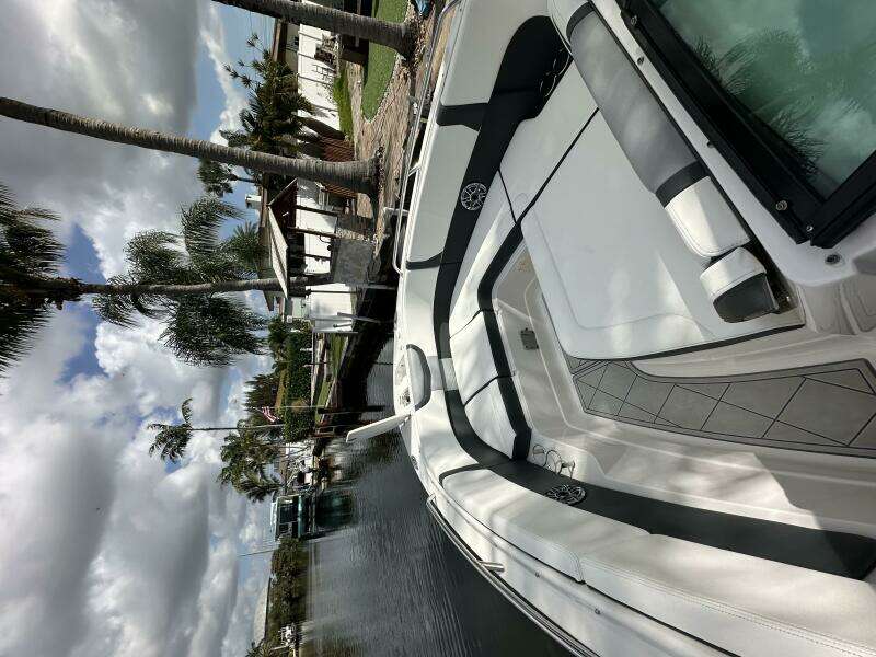 2022 Chaparral 280 OSX