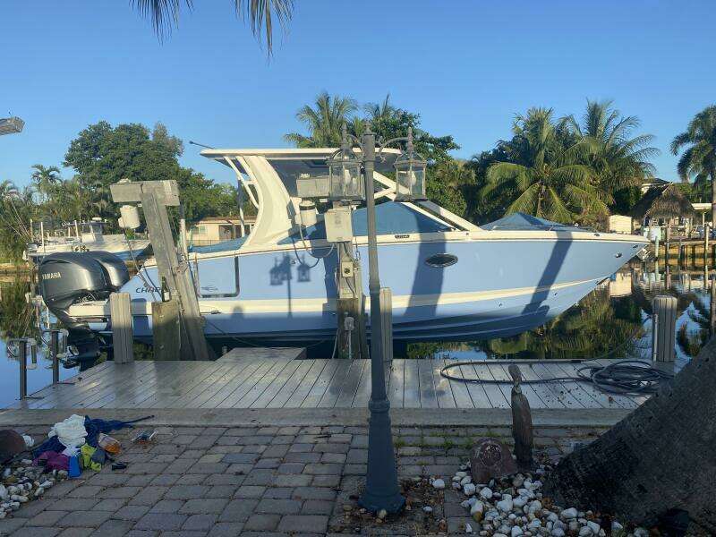 2022 Chaparral 280 OSX