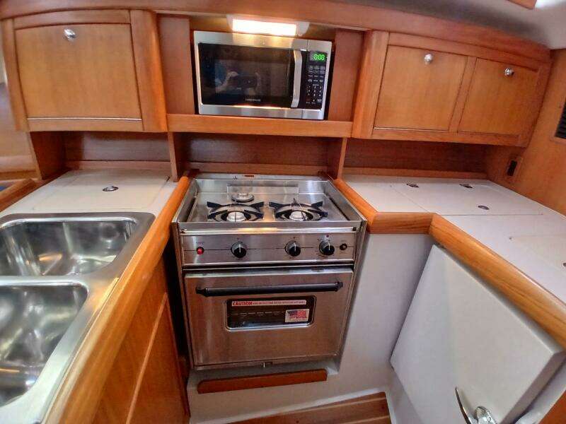 2003 Catalina 350
