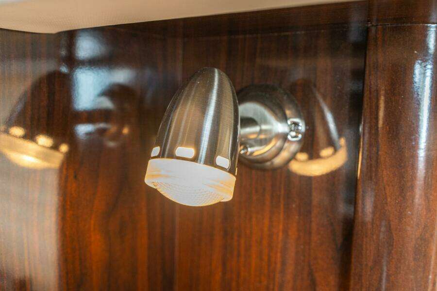 2016 Sea Ray 330 Sundancer