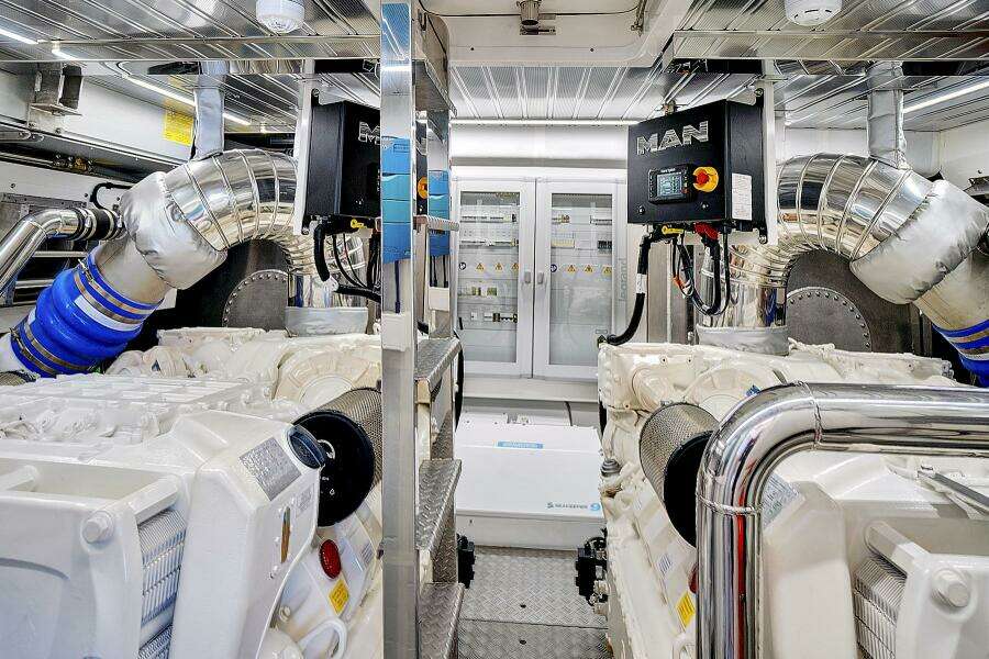 2023 Astondoa 66 Flybridge