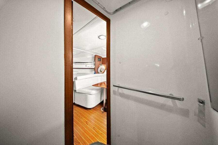 2003 Tiara Yachts 3100 Open LE