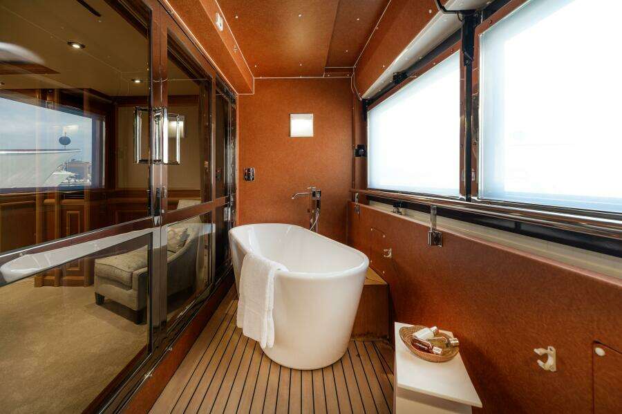 Fixed Balcony with Privacy Glass