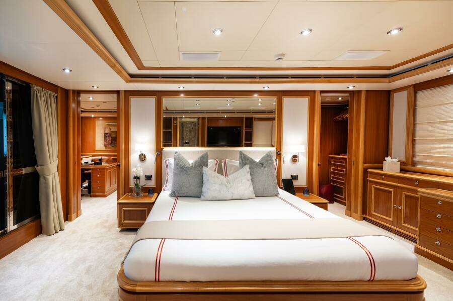 On-Deck King Master Stateroom