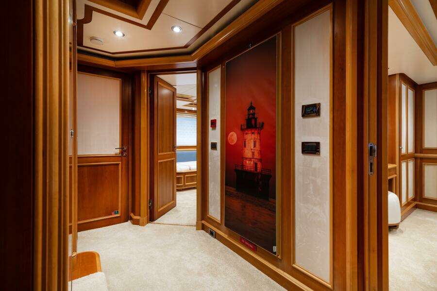 Lower Deck Guest Lobby