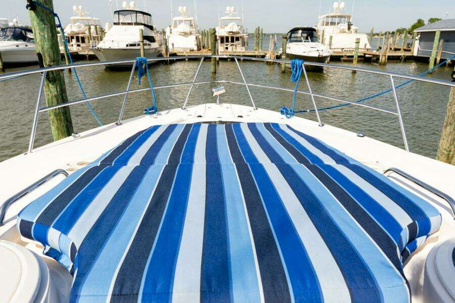 2008 Regal Commodore 4060