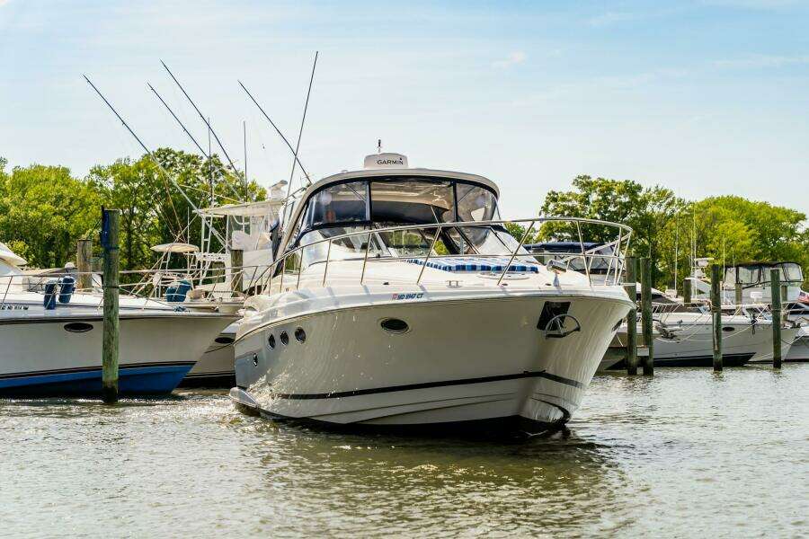 2008 Regal Commodore 4060