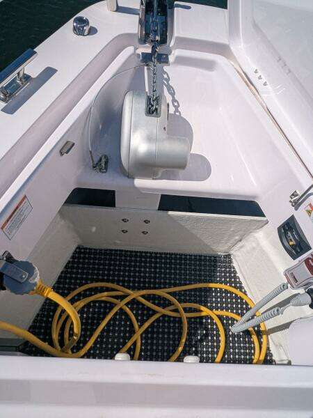 2024 Axopar 37 Cross Cabin with Bench Seat, V10s