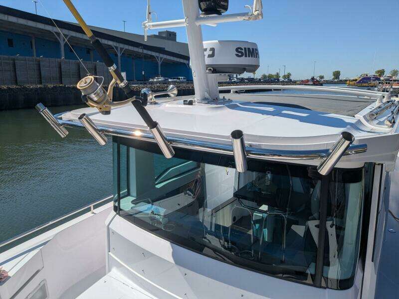 2024 Axopar 37 Cross Cabin with Bench Seat, V10s