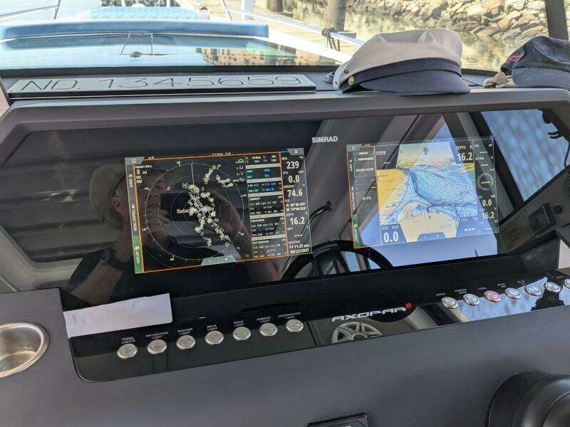 2024 Axopar 37 Cross Cabin with Bench Seat, V10s