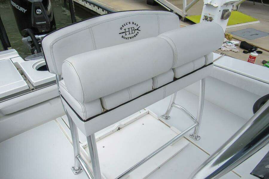 2020 Hell's Bay Boatworks 25 Estero