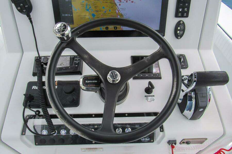 2020 Hell's Bay Boatworks 25 Estero