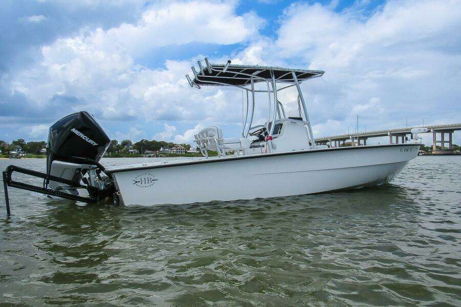 2020 Hell's Bay Boatworks 25 Estero