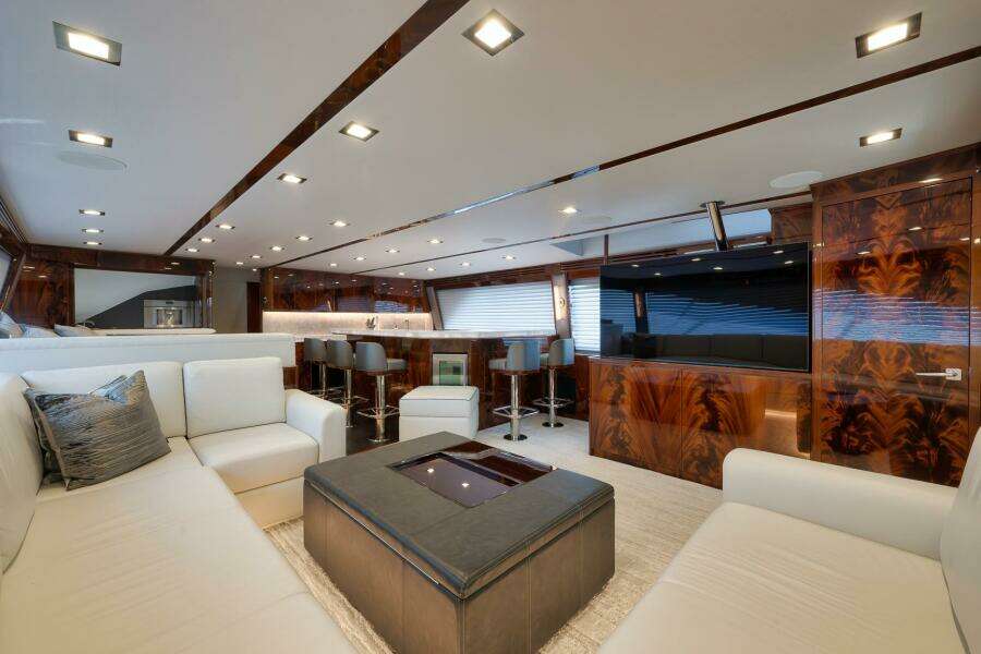 2025 Viking 90 Convertible- NIKKI BELLA- Salon