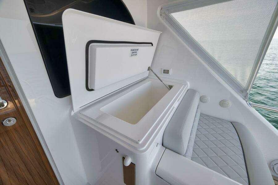 2025 Viking 90 Convertible- NIKKI BELLA- Cockpit